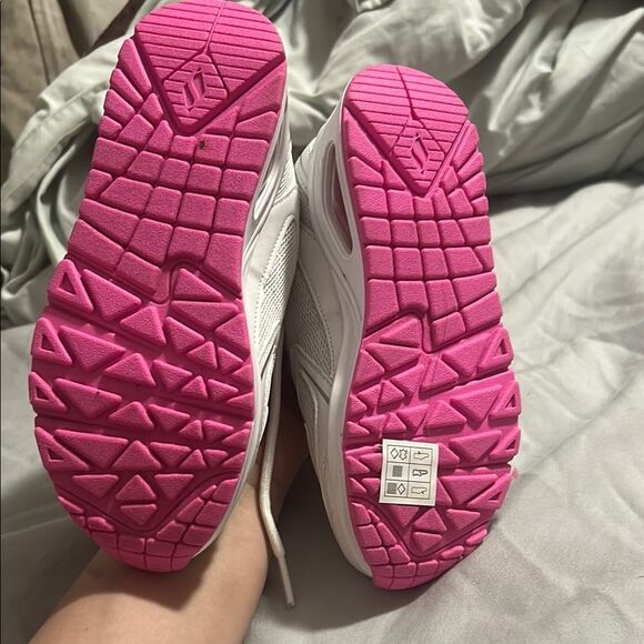 Skechers White Sneakers with Pink Highlights - Picture 5 of 5